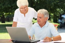 How SaaS Tools Help Older Adults Balance Medical Costs and Daily Expenses - Total Life